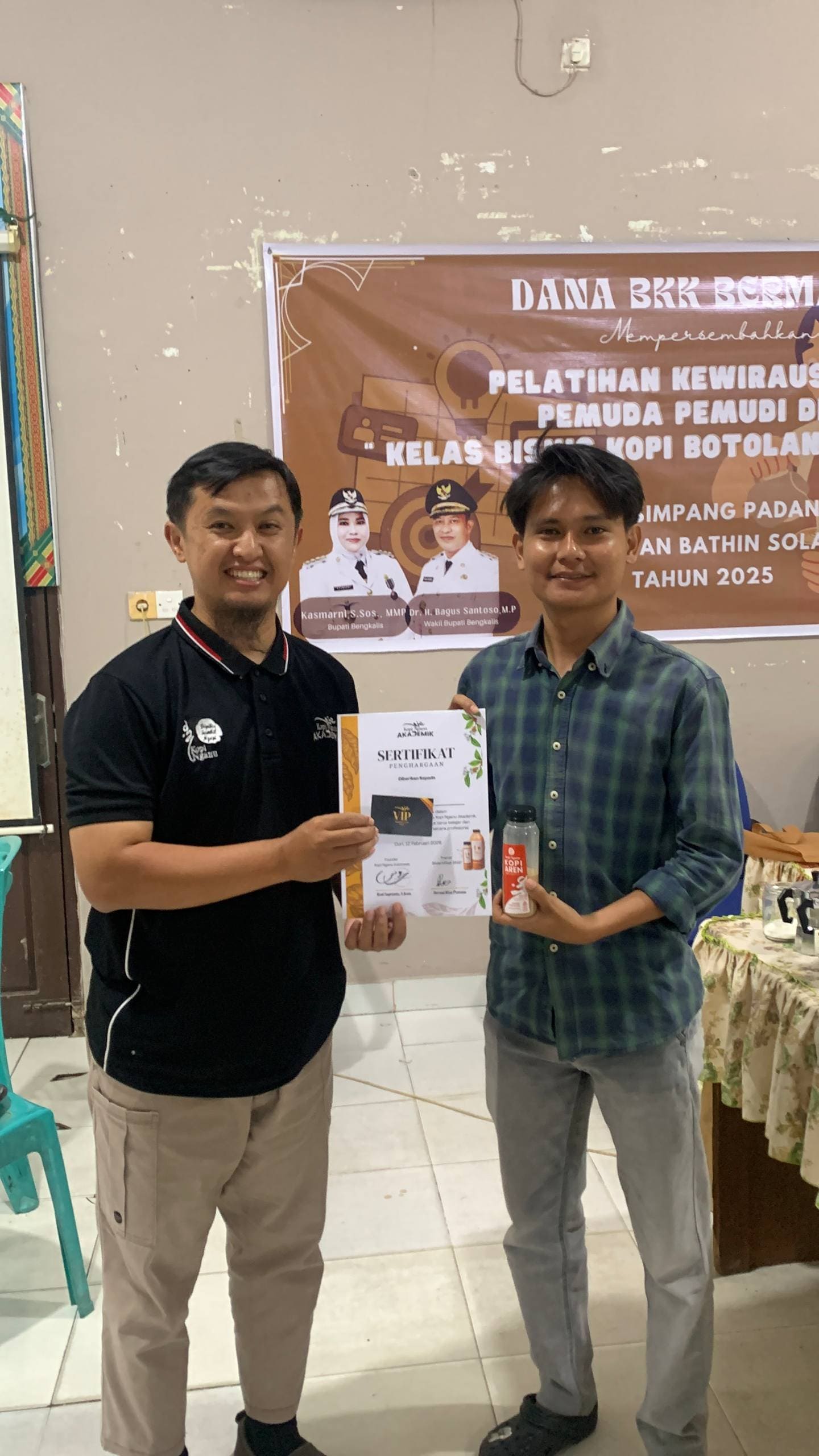 Produk kopi botolan siap jual hasil belajar di Kopi Nganu Akademik